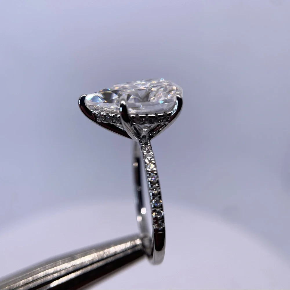 Genuine GRA Moissanite Pear-Shaped 5 ct Solitaire Ring in Silver. Sz 7